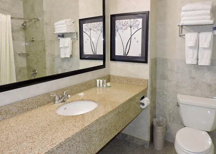 Marco Laguardia Hotel & Suites